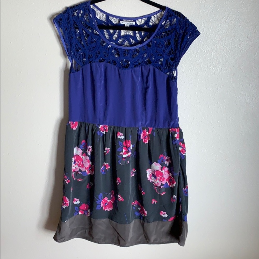 SALE (3/$15) AE satin floral+lace dress